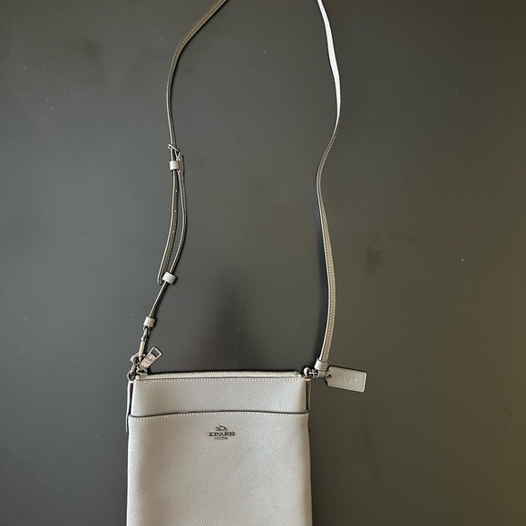 Coach Gray Leather Crossbody Bag Like New - Picture 1 of 6